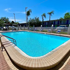 2* Motel Gulf Way